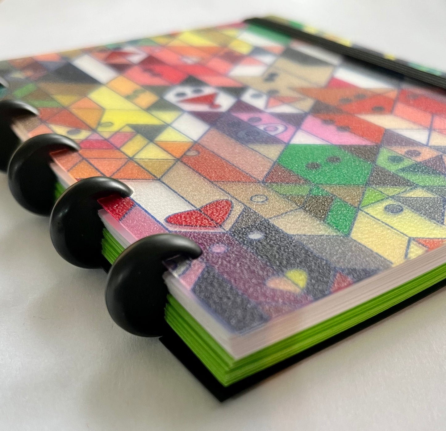 Libreta con Sistema de Discos A6 con Cierre Elástico Decorada Kaleidoscope